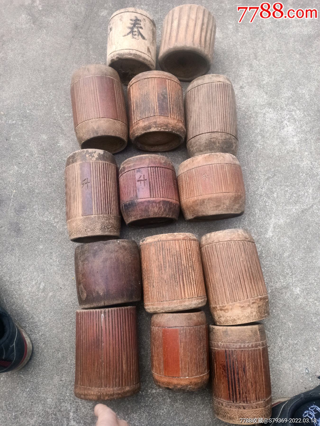 0次进行点评点评:0浏览量:备注:14个古代老竹笔筒,老米升,满工好品40