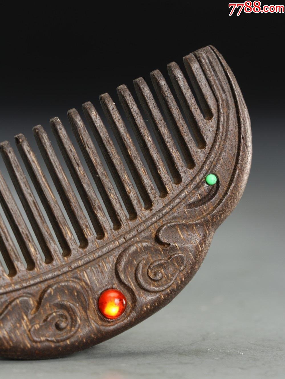 沉香木嵌宝木梳