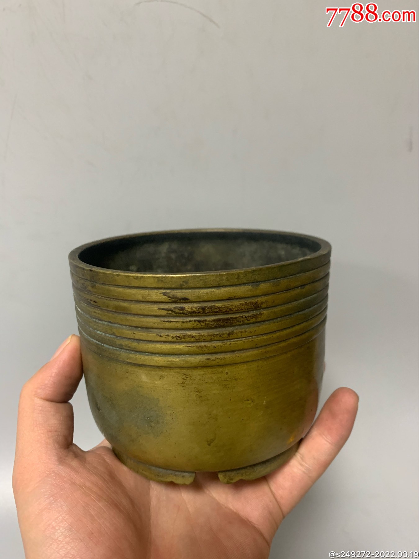 清代铜桶式弦纹炉