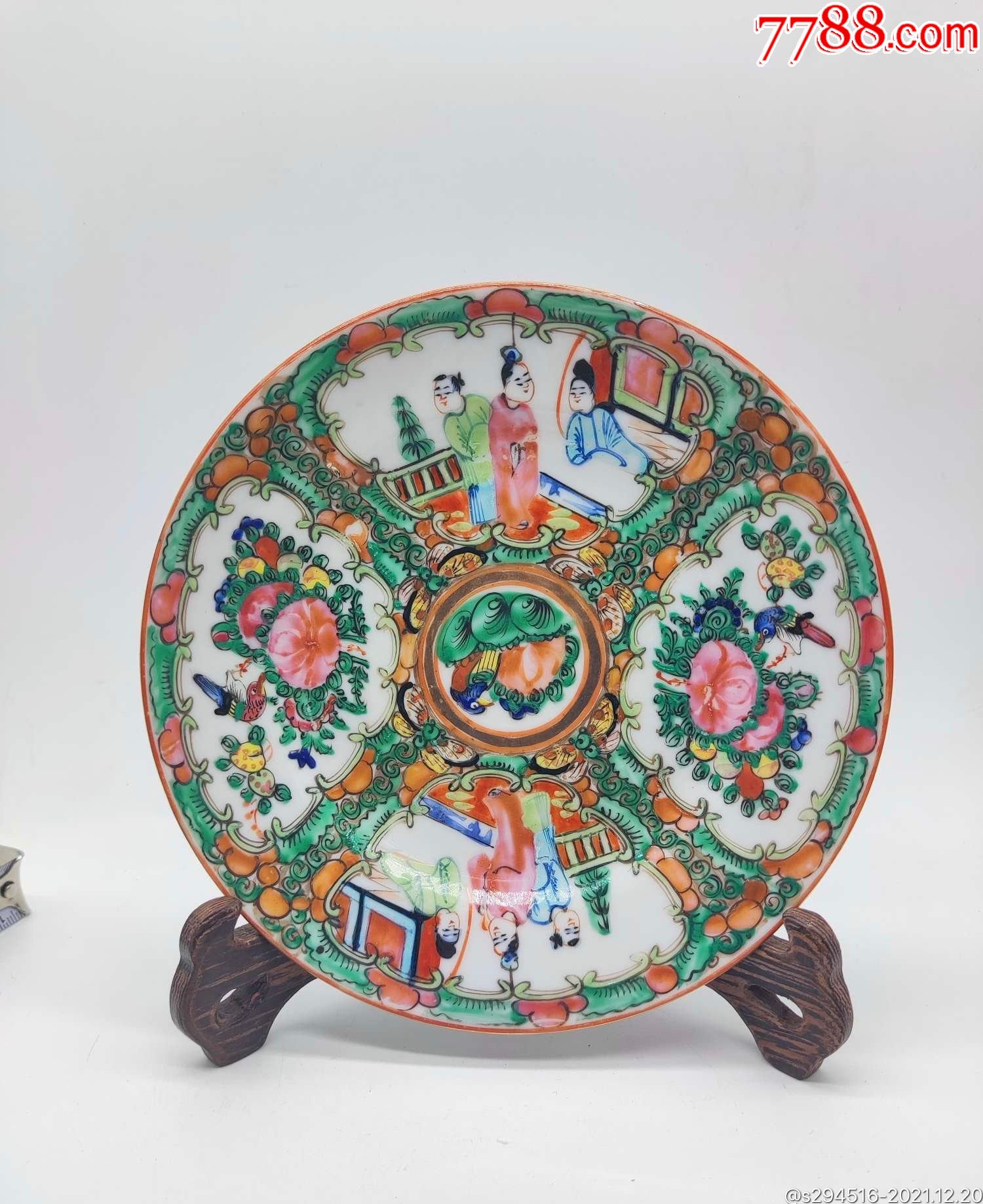 晚清人物广彩盘一件