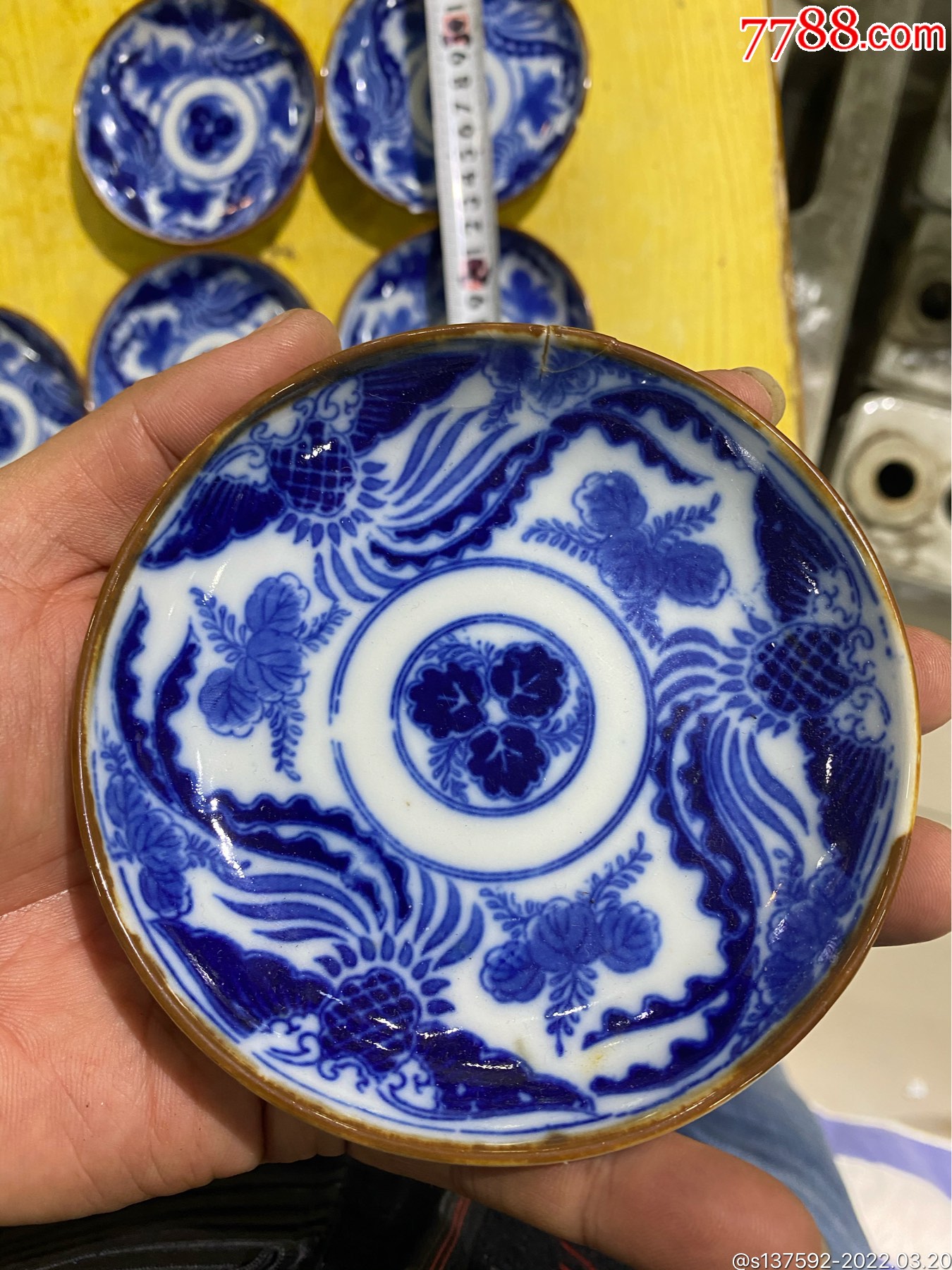 民国二战时期日本青花瓷碟一组7个