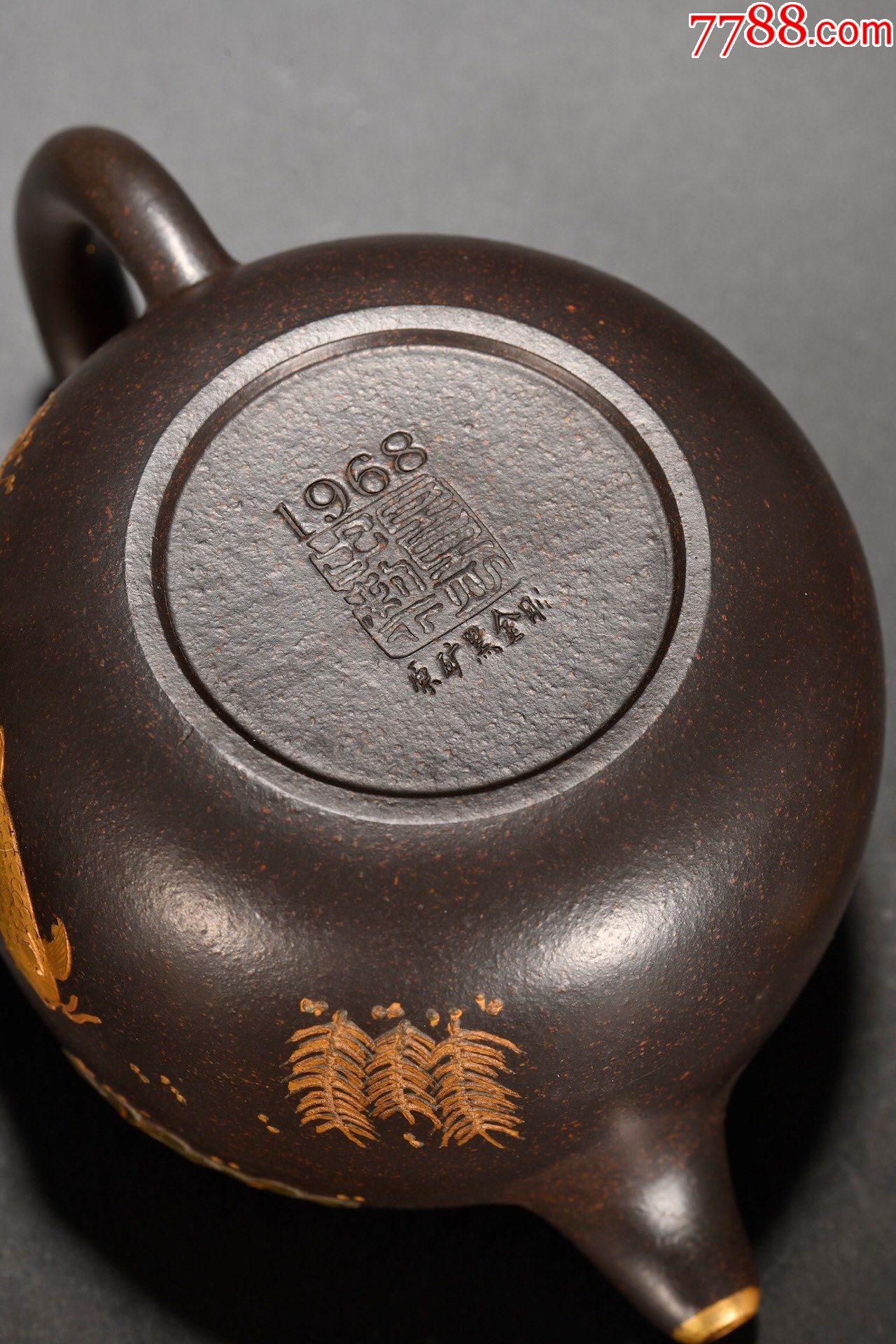 紫砂黑金刚描金年年有余茶壶a21s7f