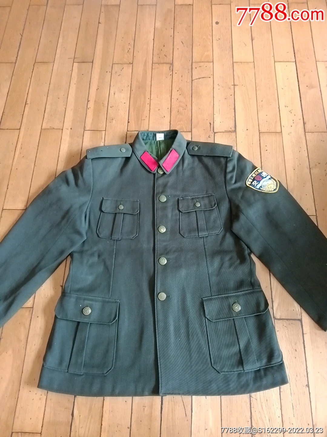     "商品>>>>￥789品99校毕上衣