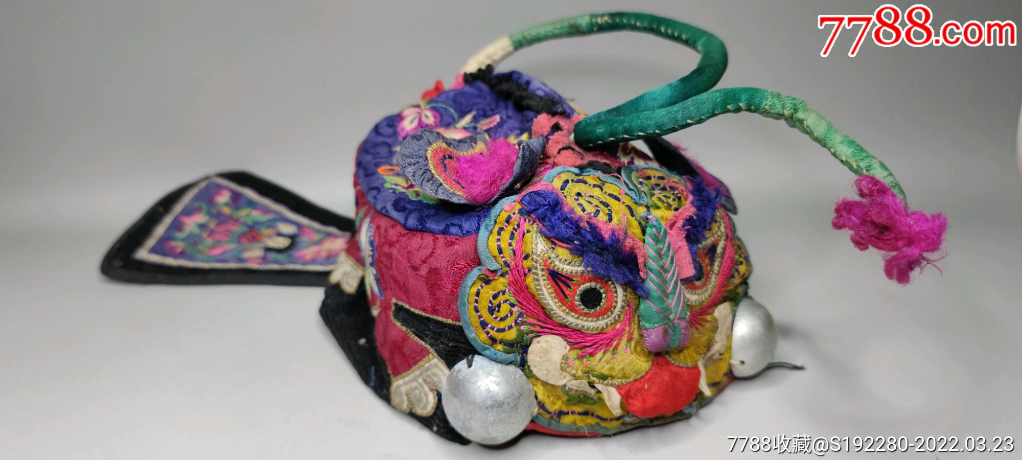 清代老刺绣虎头帽绣花帽老虎特别精神帽顶刺绣花卉帽尾