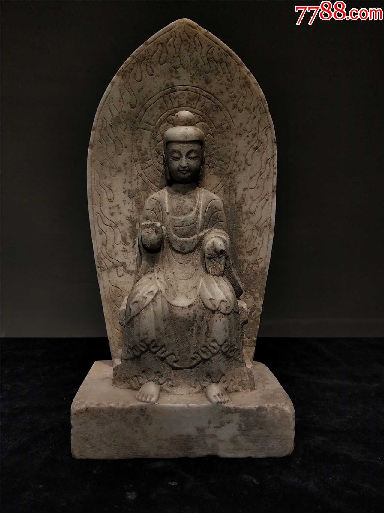 精美汉白玉佛像