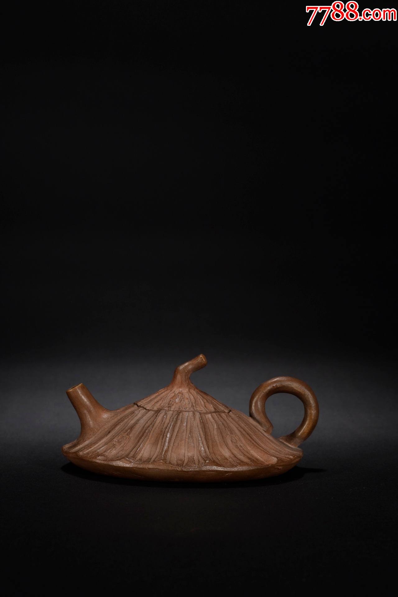 紫砂莲蓬形茶壶