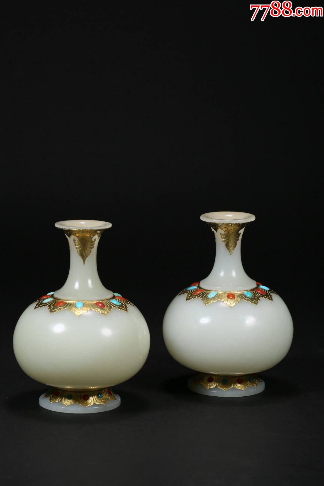 和田玉小花瓶一对