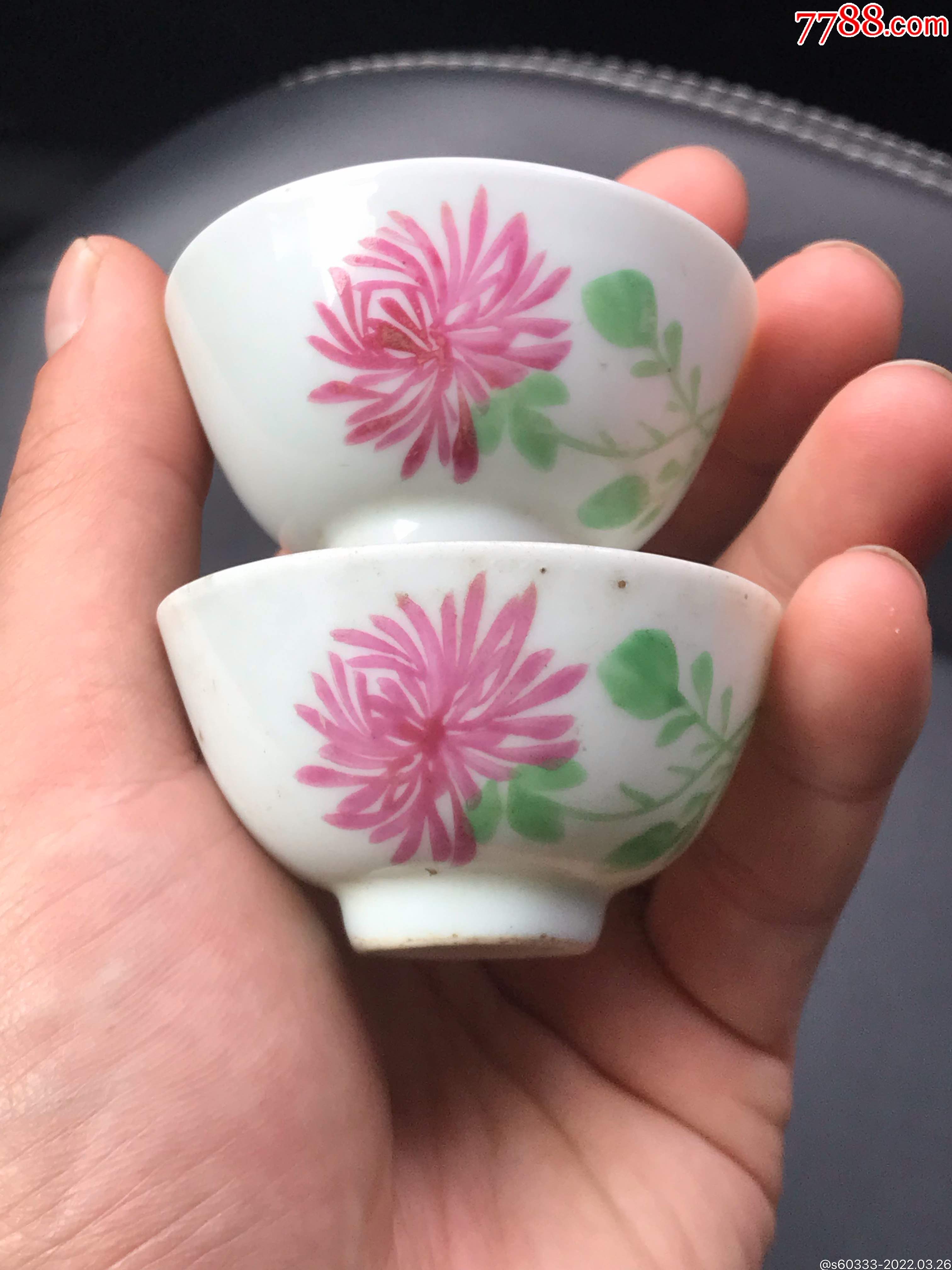 清雅可爱的民国手绘彩菊花小茶杯一对