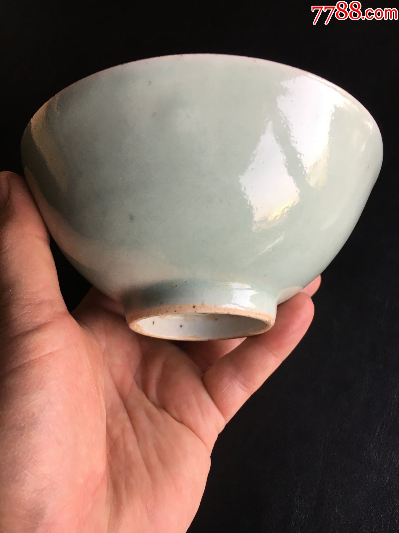 清代豆青釉大碗