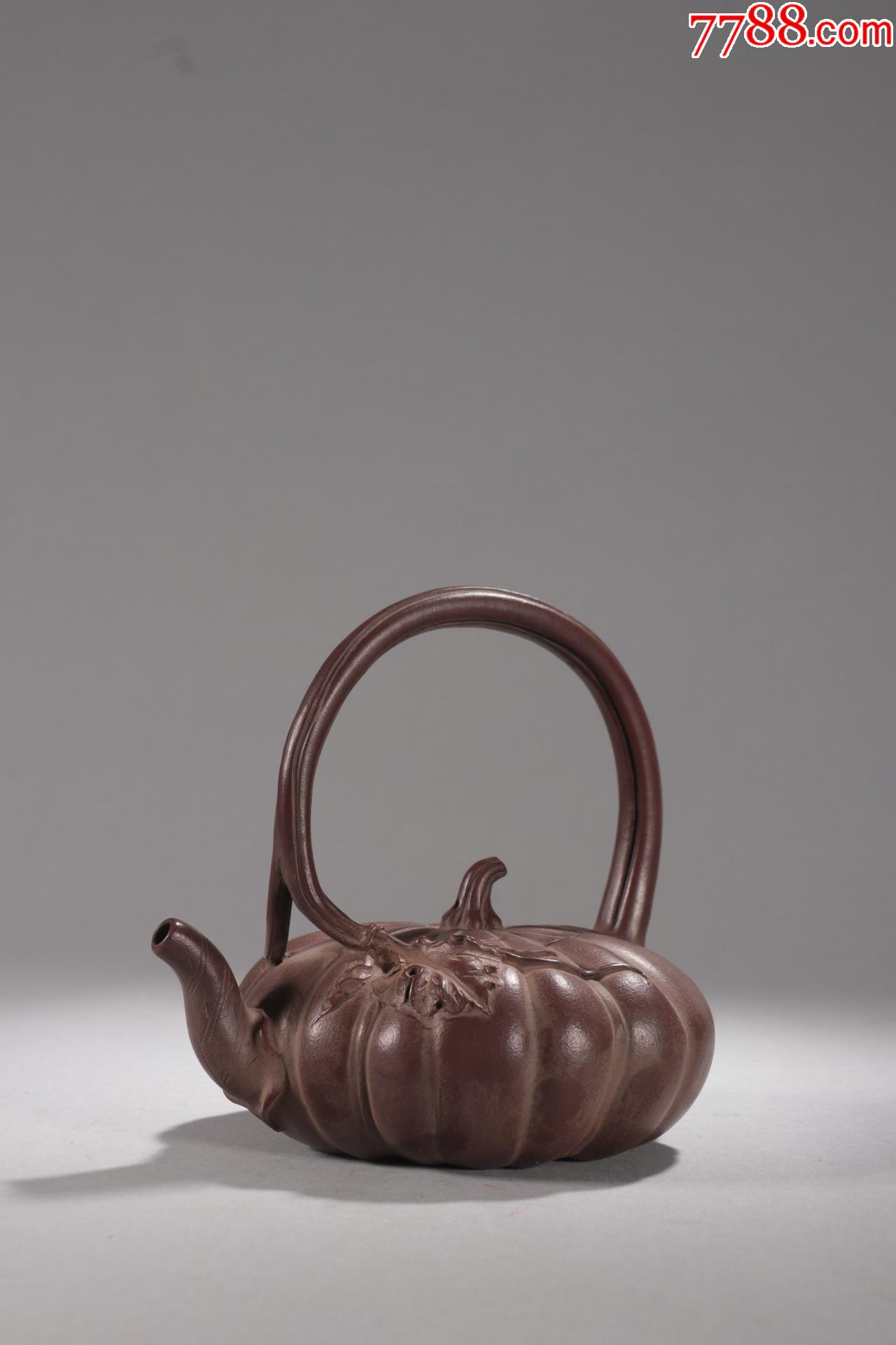 清代陈鸣远款紫砂泥瓜形提梁壶