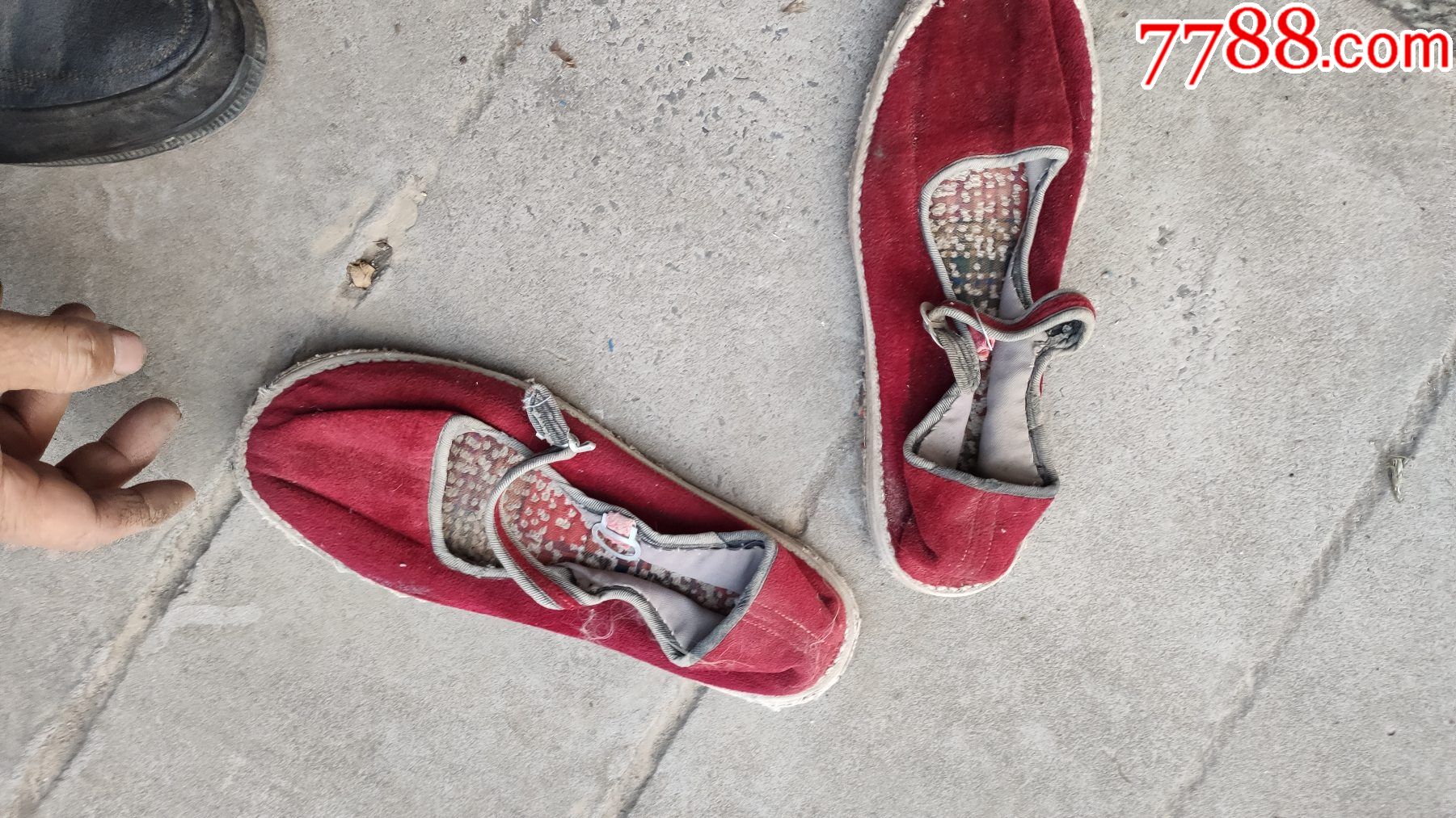 男女鞋帽旧鞋女士一带布鞋红色绒面千层手纳底25厘米