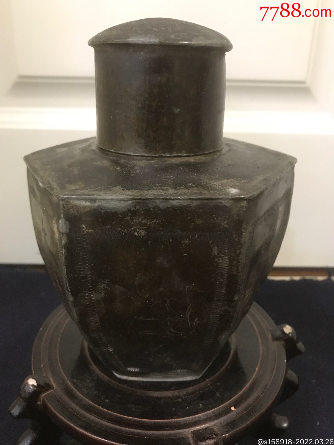 晚清民国完好刻花六棱锡茶叶罐