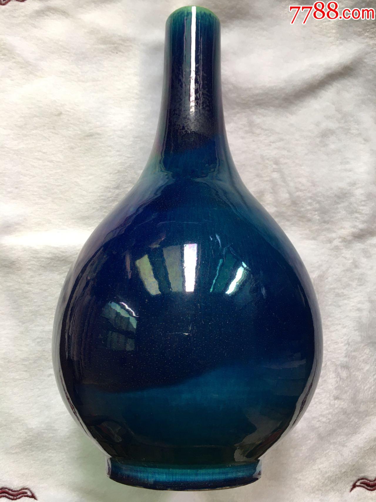 清中期宝石蓝釉胆瓶