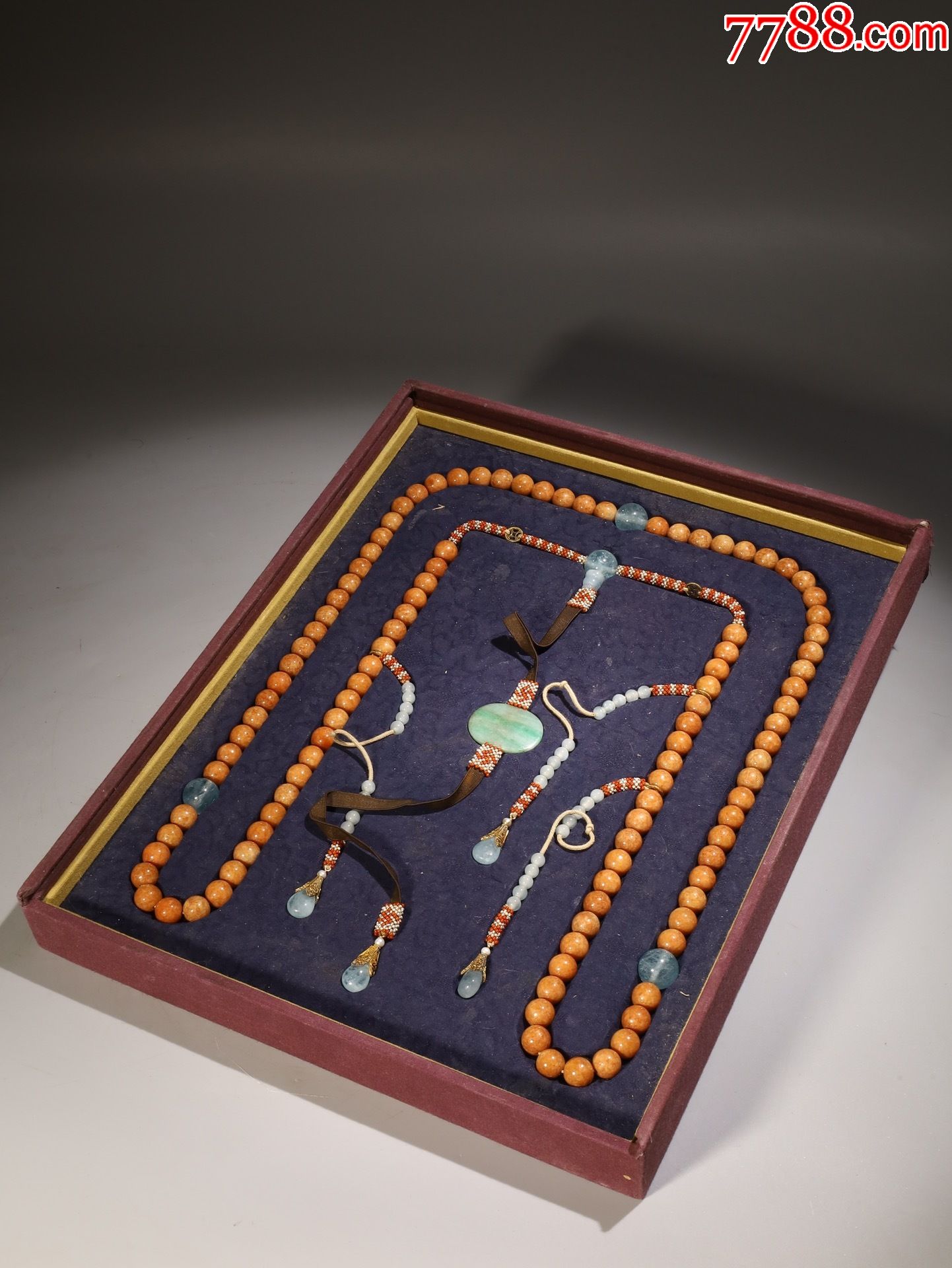 蜜蜡108籽朝珠一盘