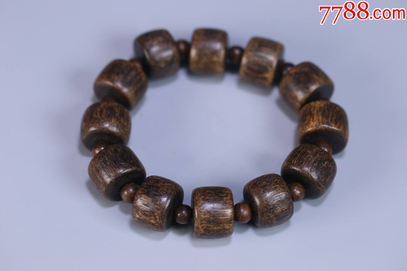沉香桶珠手串