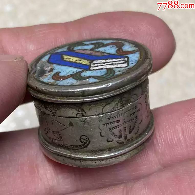 清代铜胎景泰蓝烟膏盒