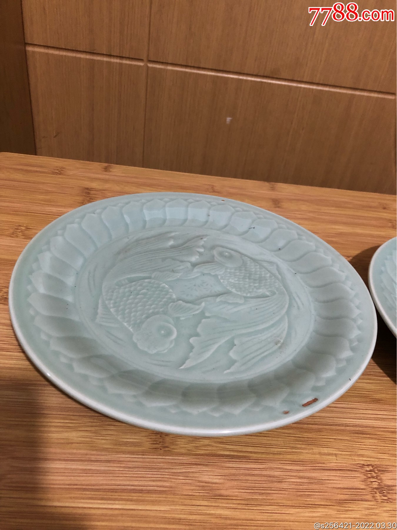 龙泉鱼盘一对全品