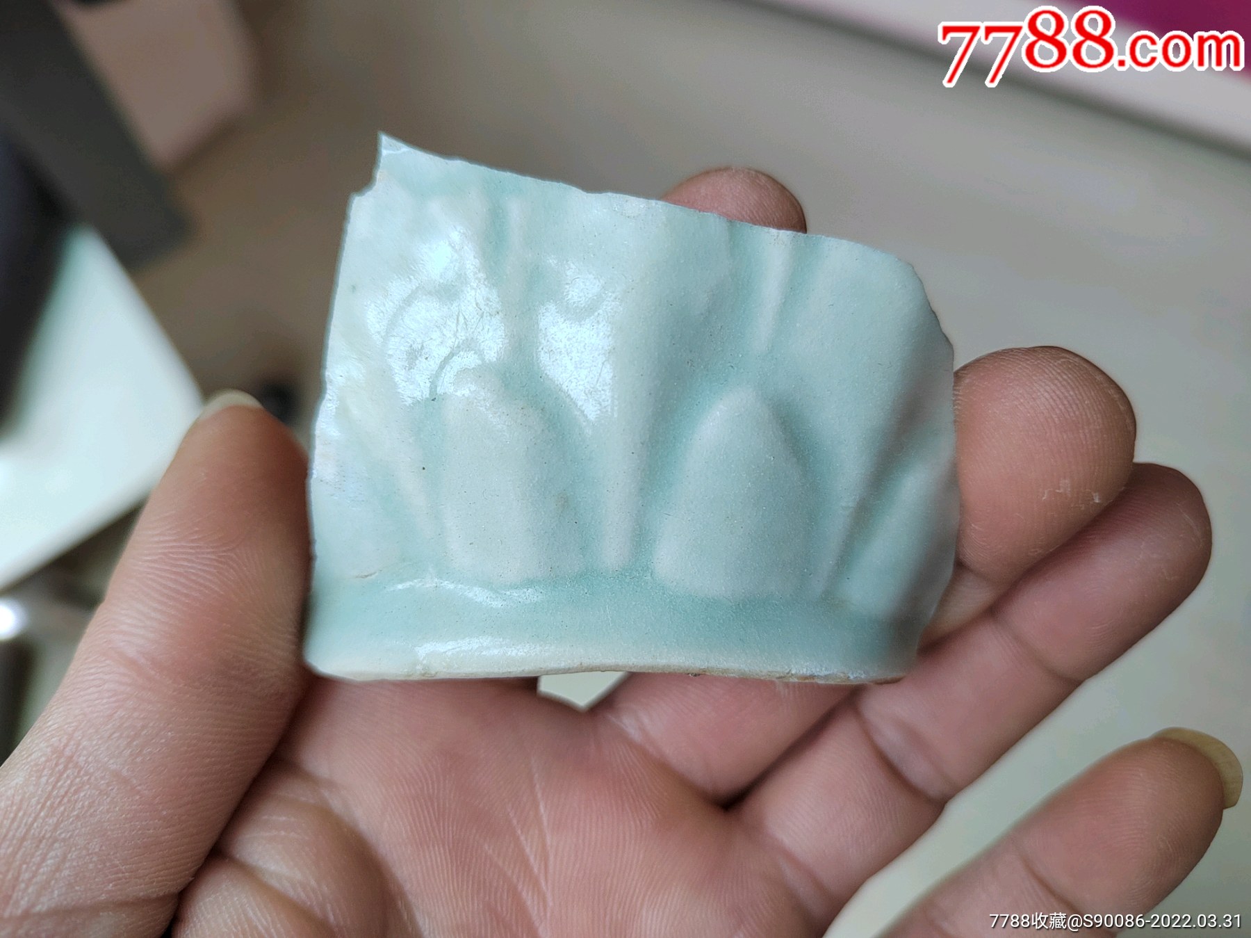 宋湖田窑影青莲瓣纹花瓶瓷片标本