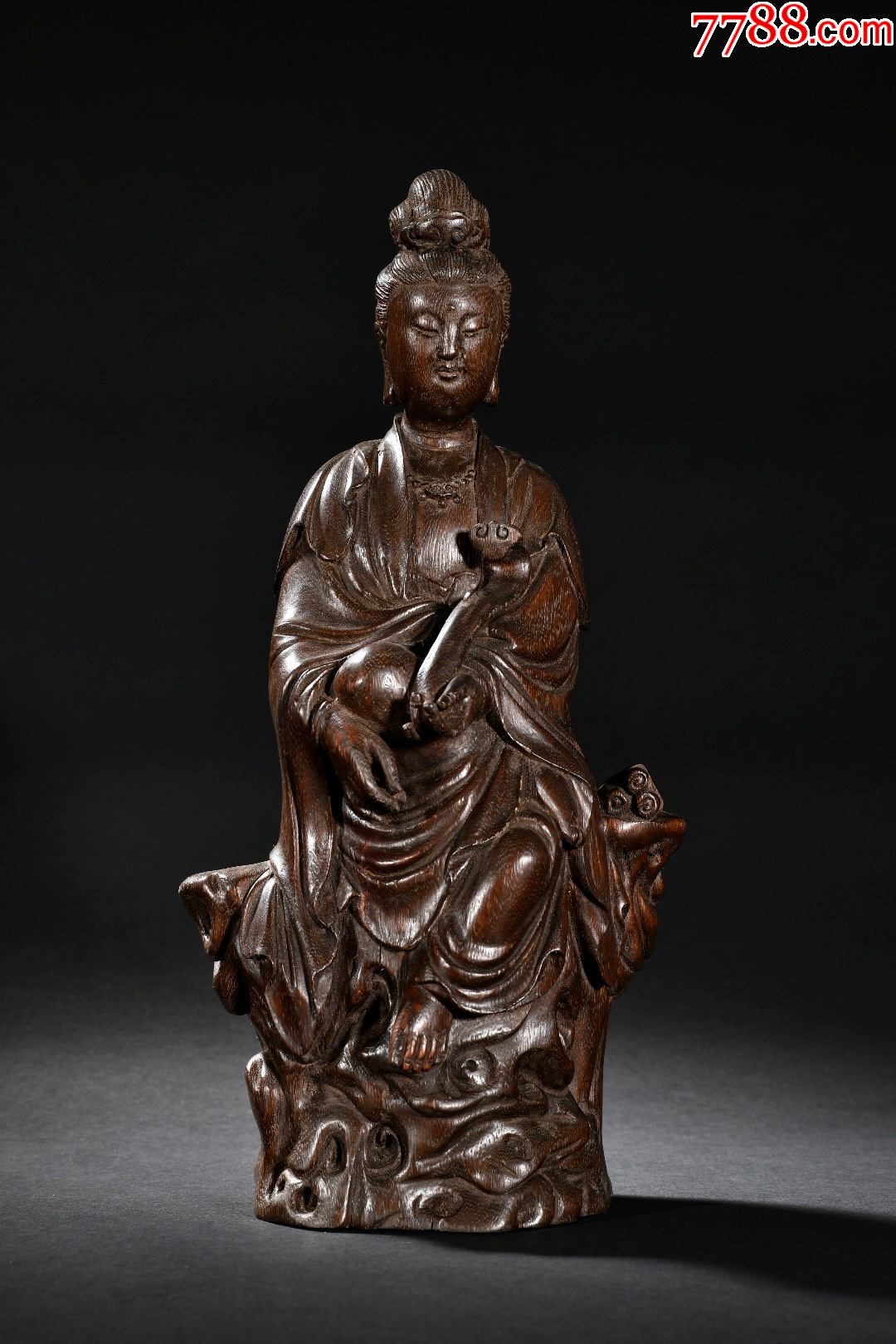 清代老沉香如意观音摆件