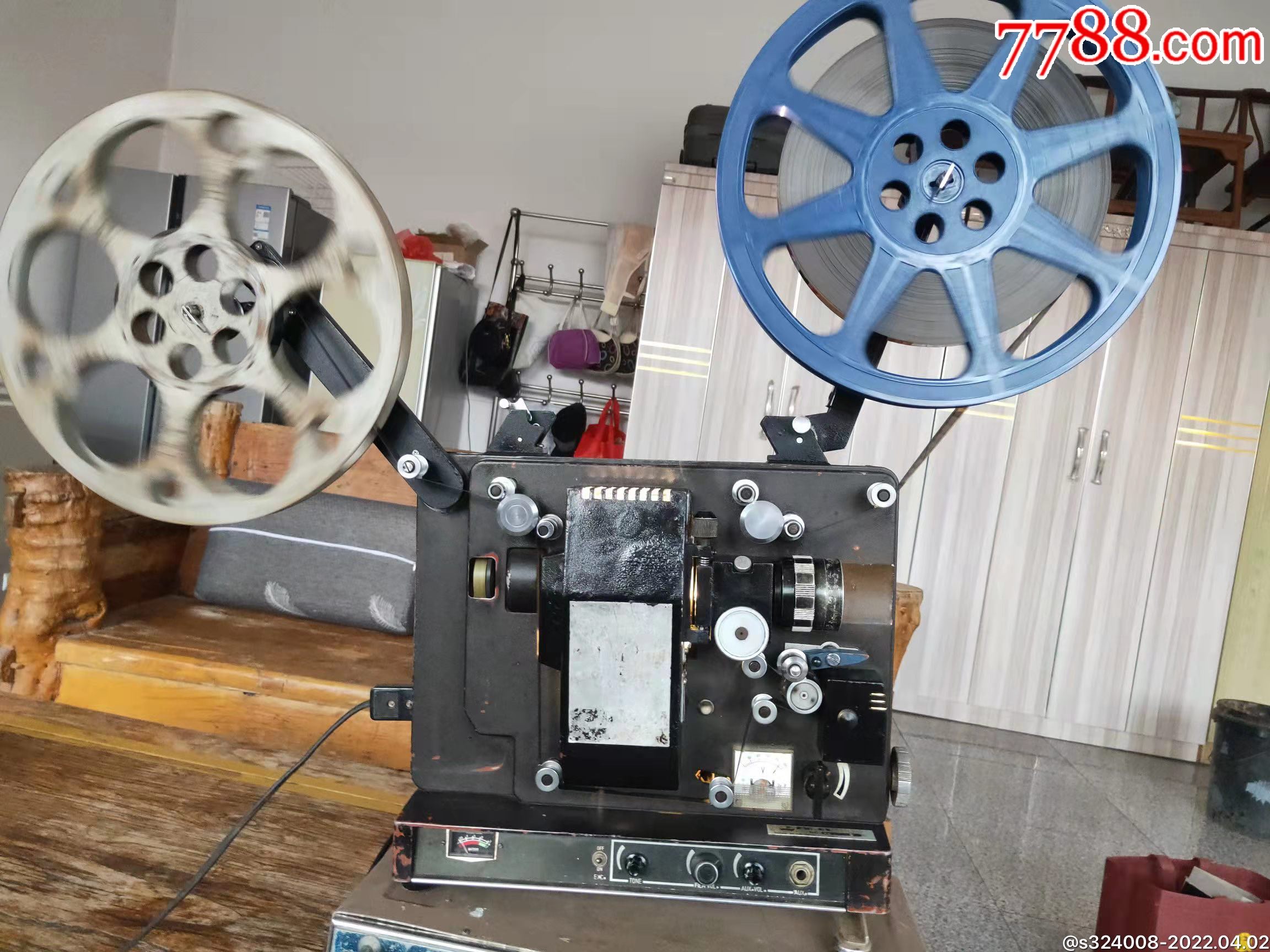 甘光牌16毫米黑金刚电影放映一体机一套正常放映声音响亮图像清晰