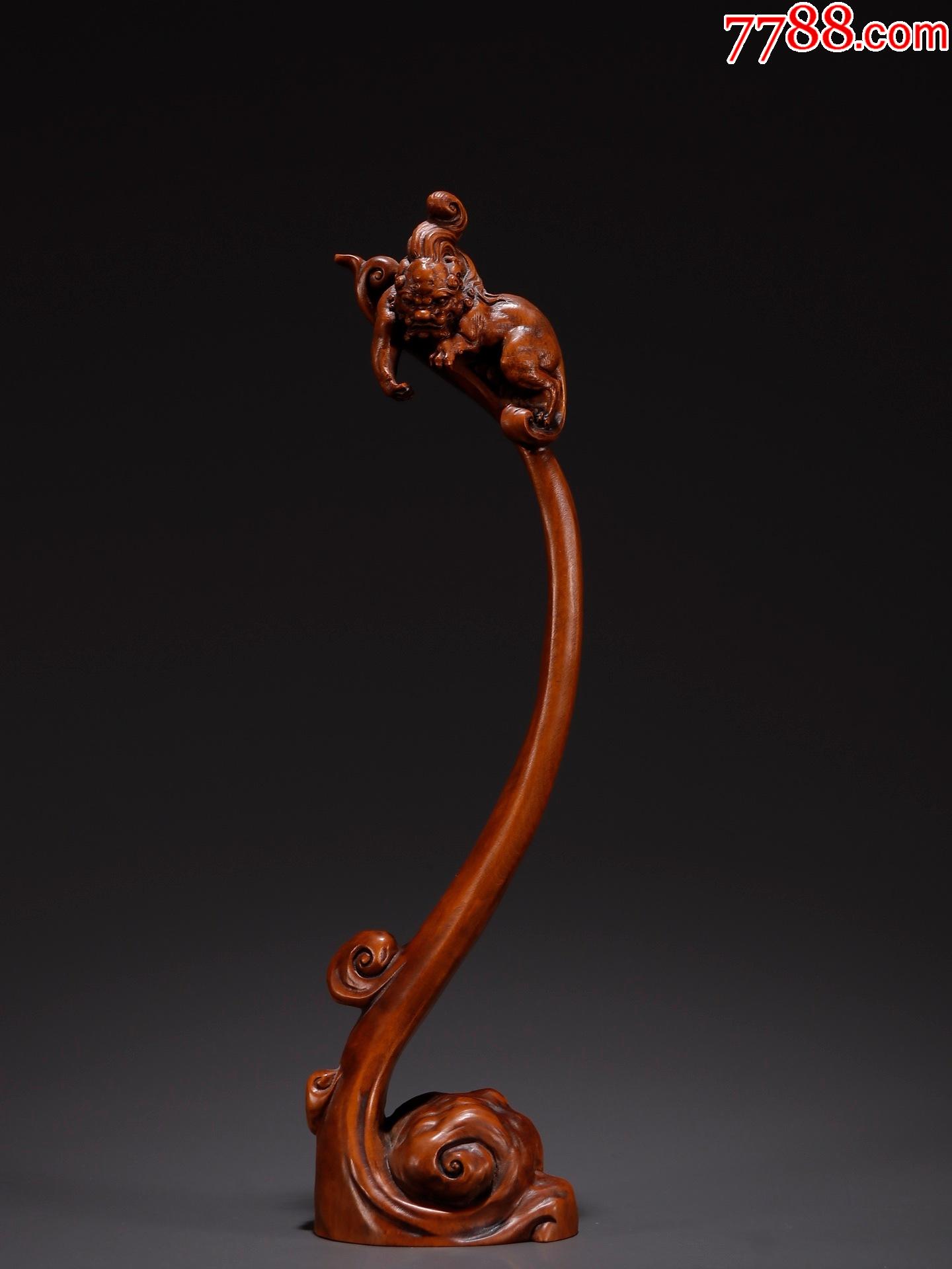 旧藏黄杨木雕瑞兽挂架