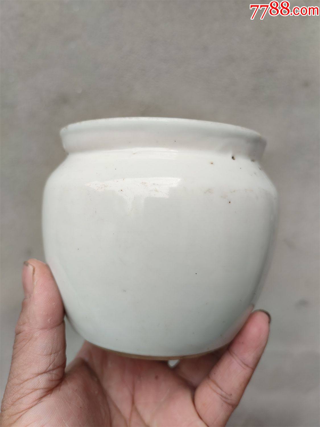 全品白瓷罐子全品如图所示