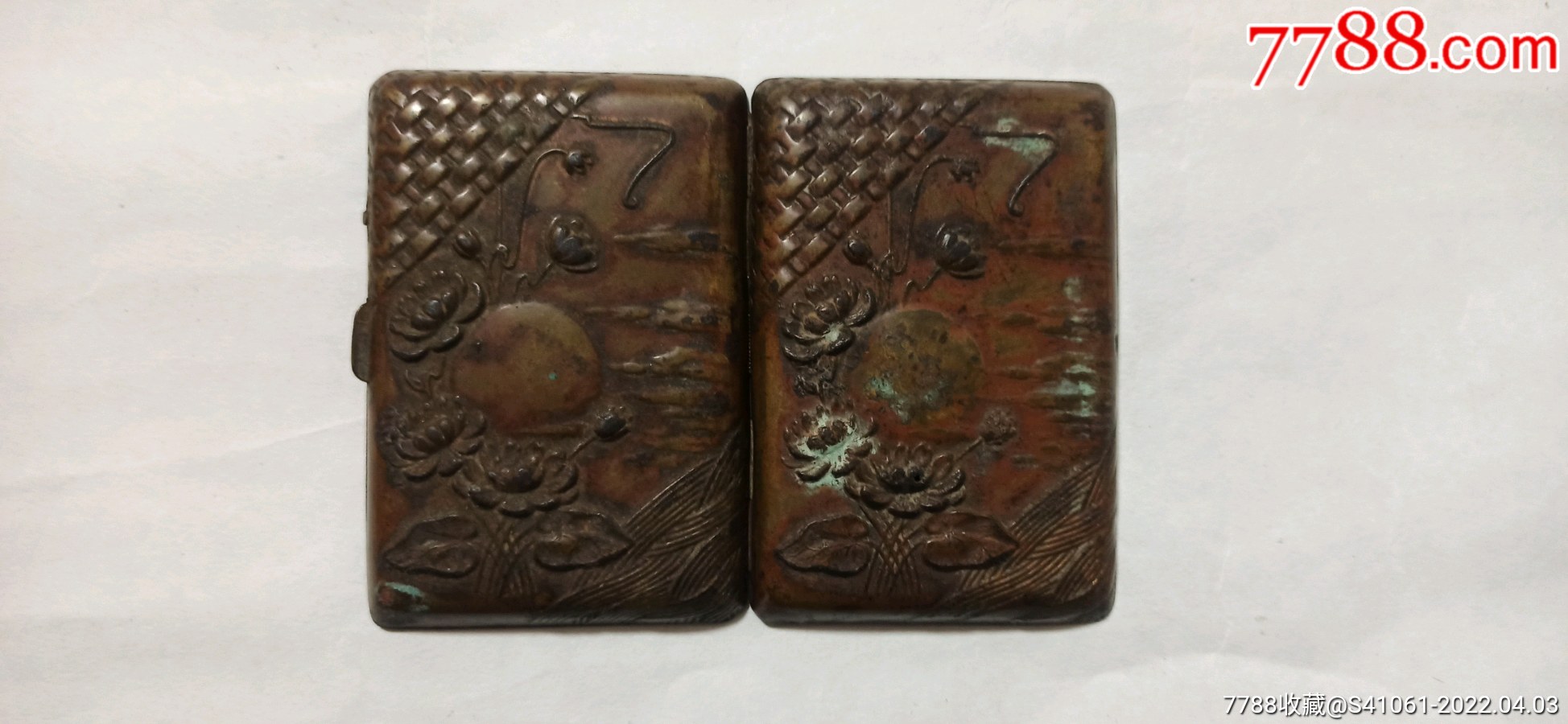 民国荷花图紫铜香烟盒