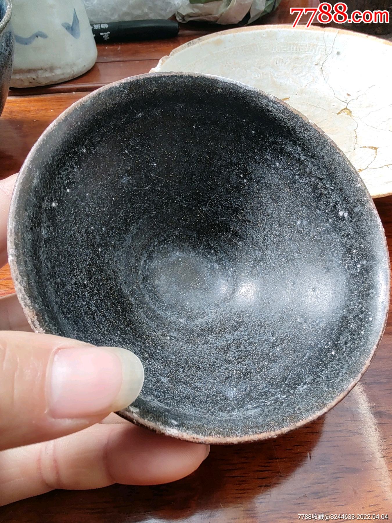 茶叶墨秞盏8品￥1,88099黑秞建盏8品￥1,86099宋代乌金釉建盏8品