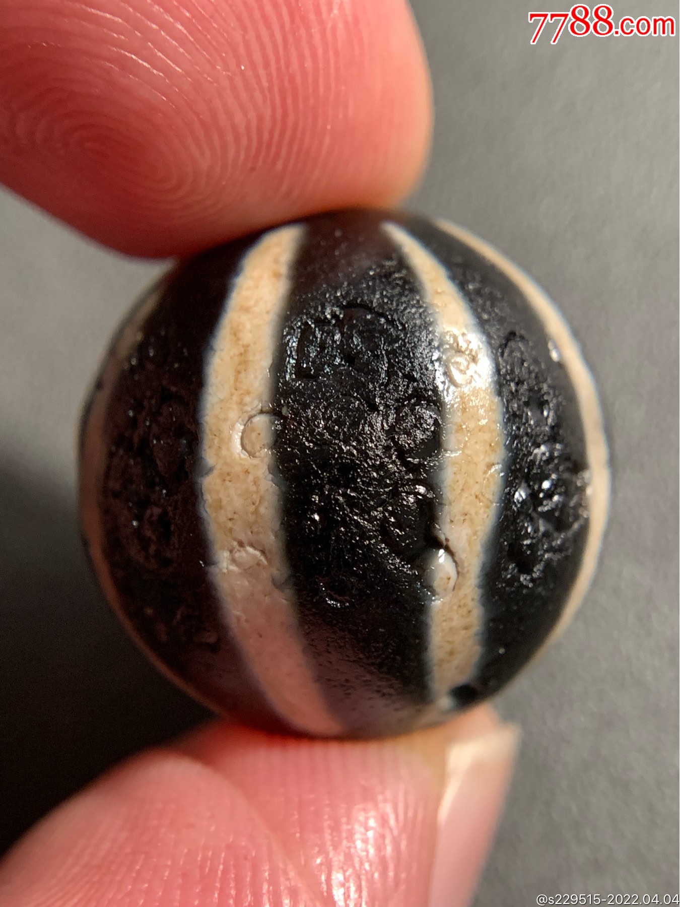 藏传黑白八线达洛天珠19520毫米