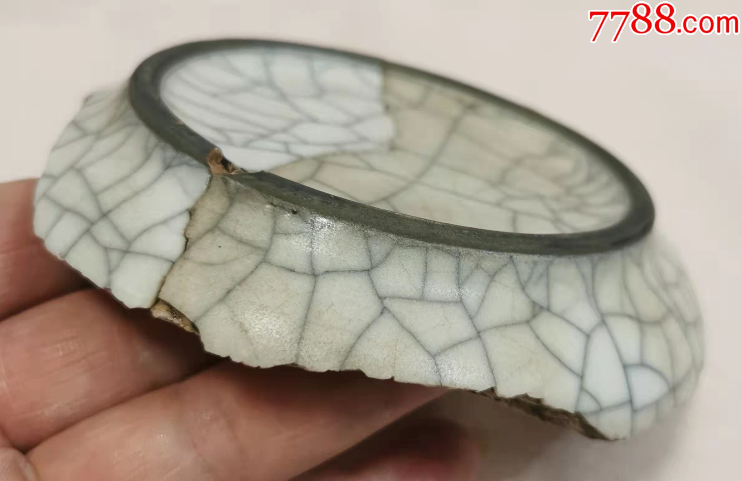 北宋哥窑白釉大瓶底部瓷片h