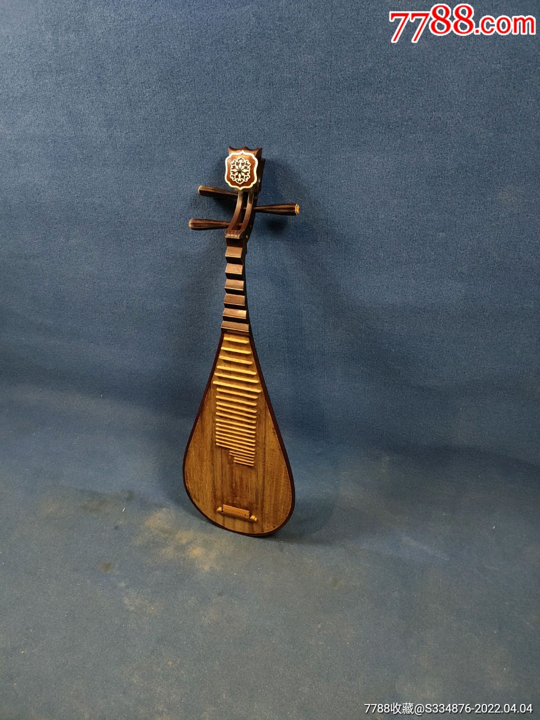 民国时期红木精品琵琶