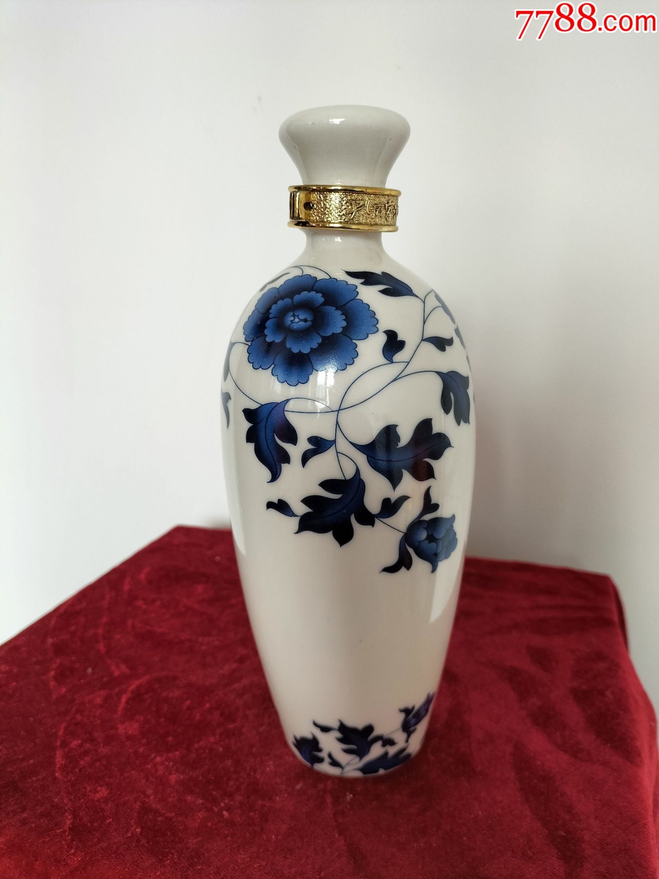 酒瓶收藏经典细白瓷蓝青花装饰一斤装酒瓶完美品相