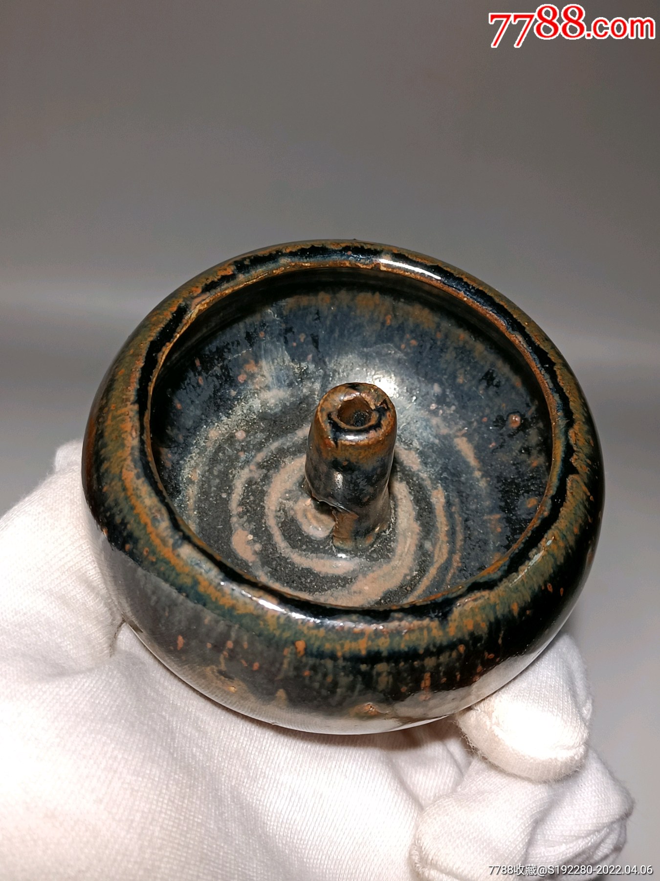 山西黑釉油灯工艺品直径82cm高47cm