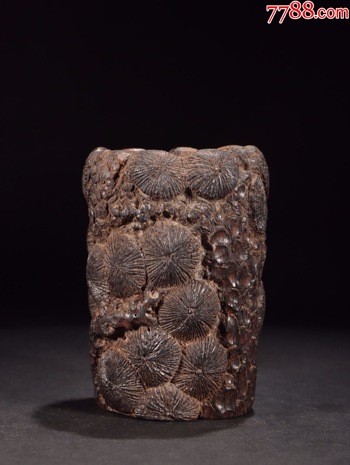 老沉香松花纹杯