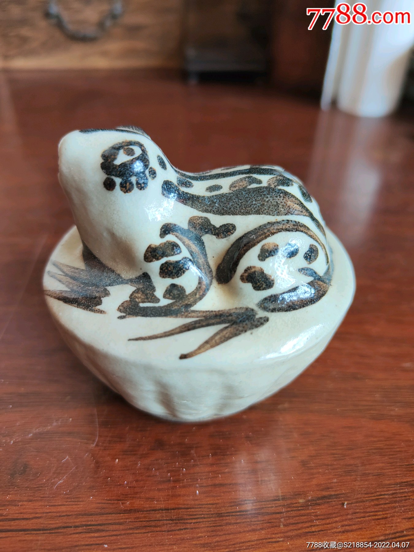 瓷青蛙纸镇_镇纸/压尺_第1张_7788茶具