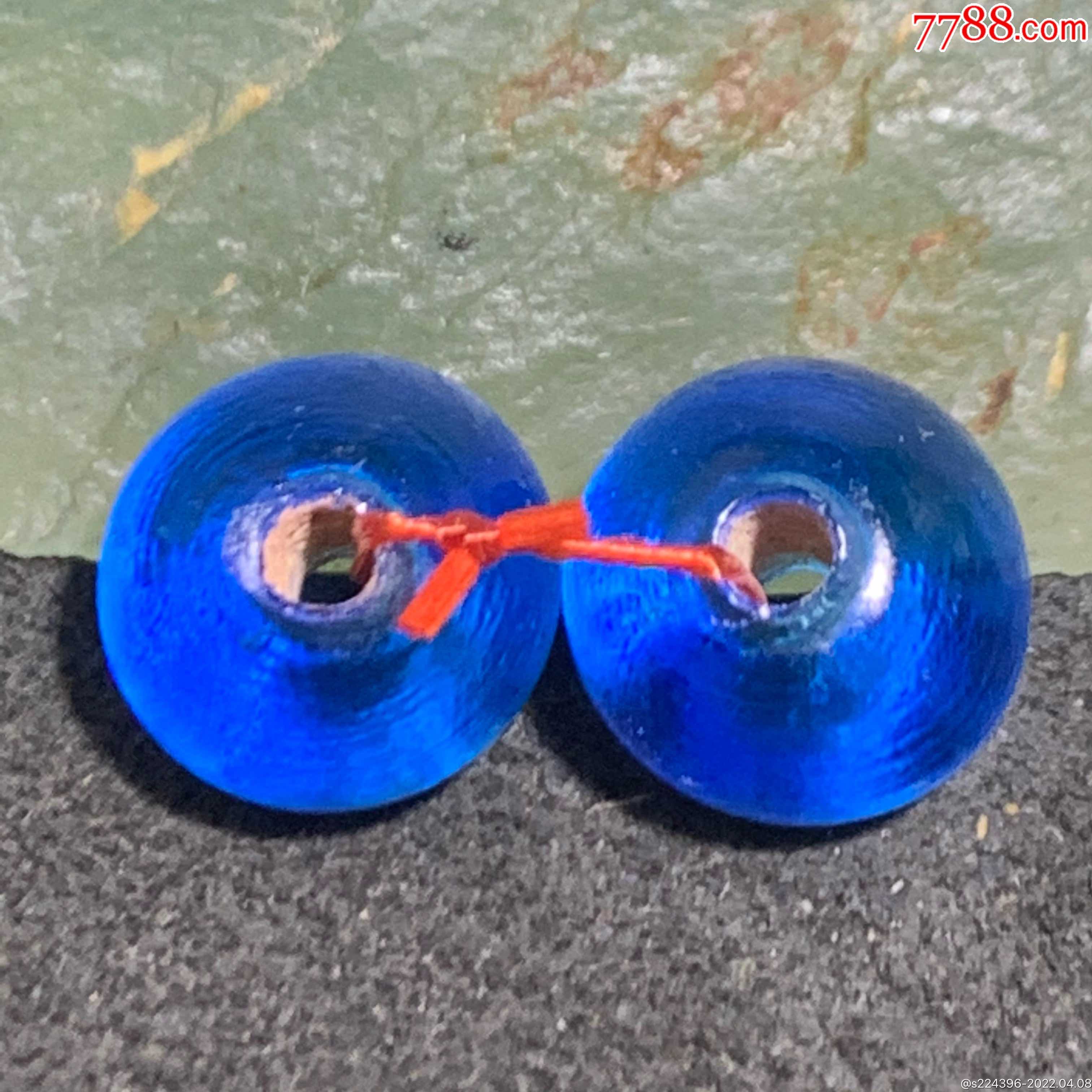 建国前后库存冰透宝石蓝色琉璃苹果珠一对
