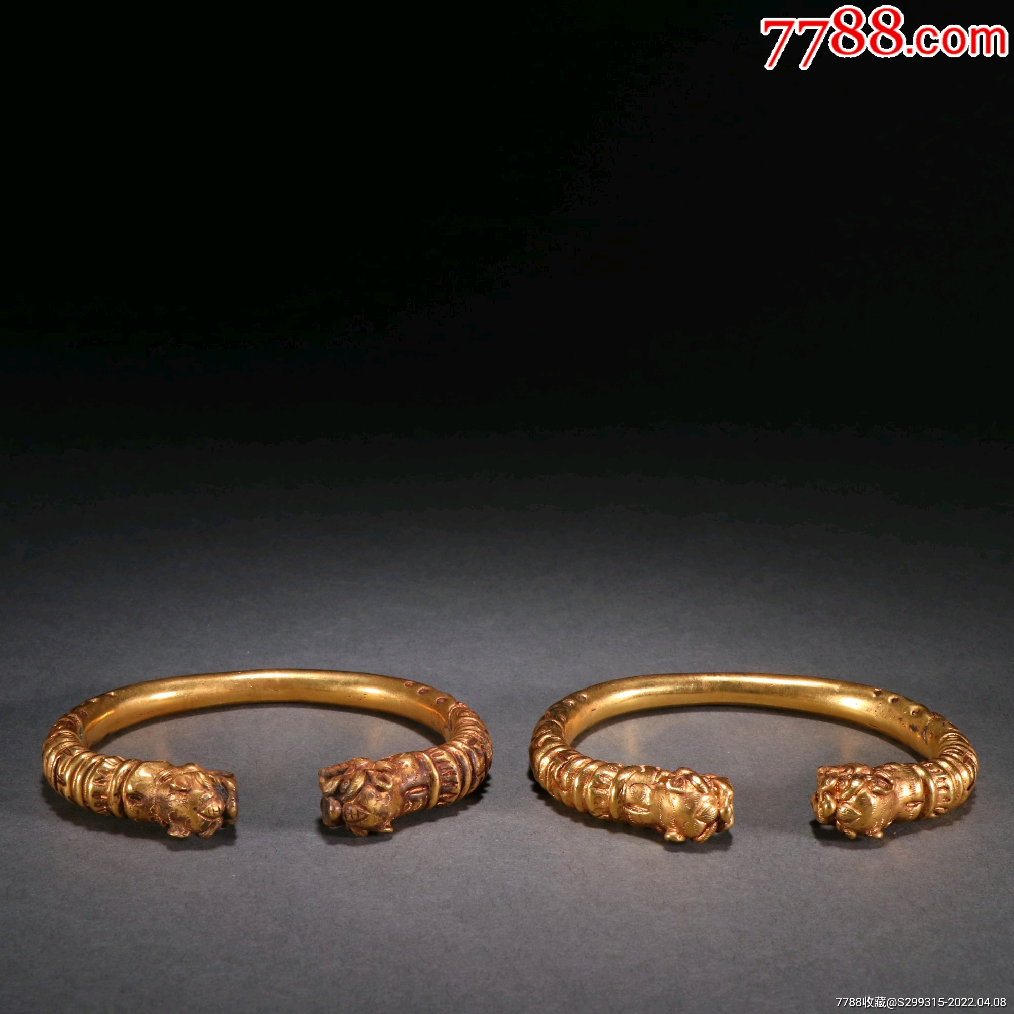 铜鎏金虎头手镯一对a21s30f