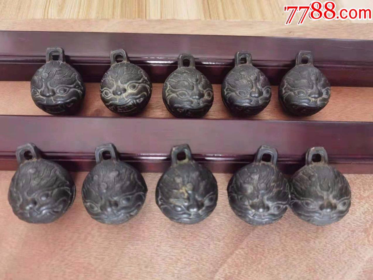 精美清代狮子头纹鎏金铜铃