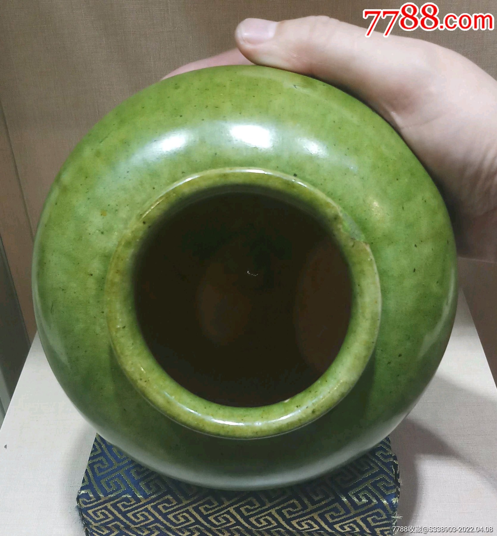 绿釉陶罐,完美品相,韵味十足,非常漂亮难得,造形古朴,收藏级简介:唐朝