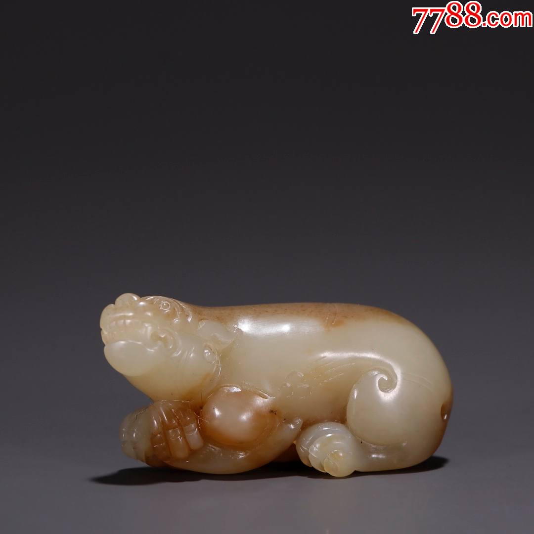 和田玉貔貅雕件