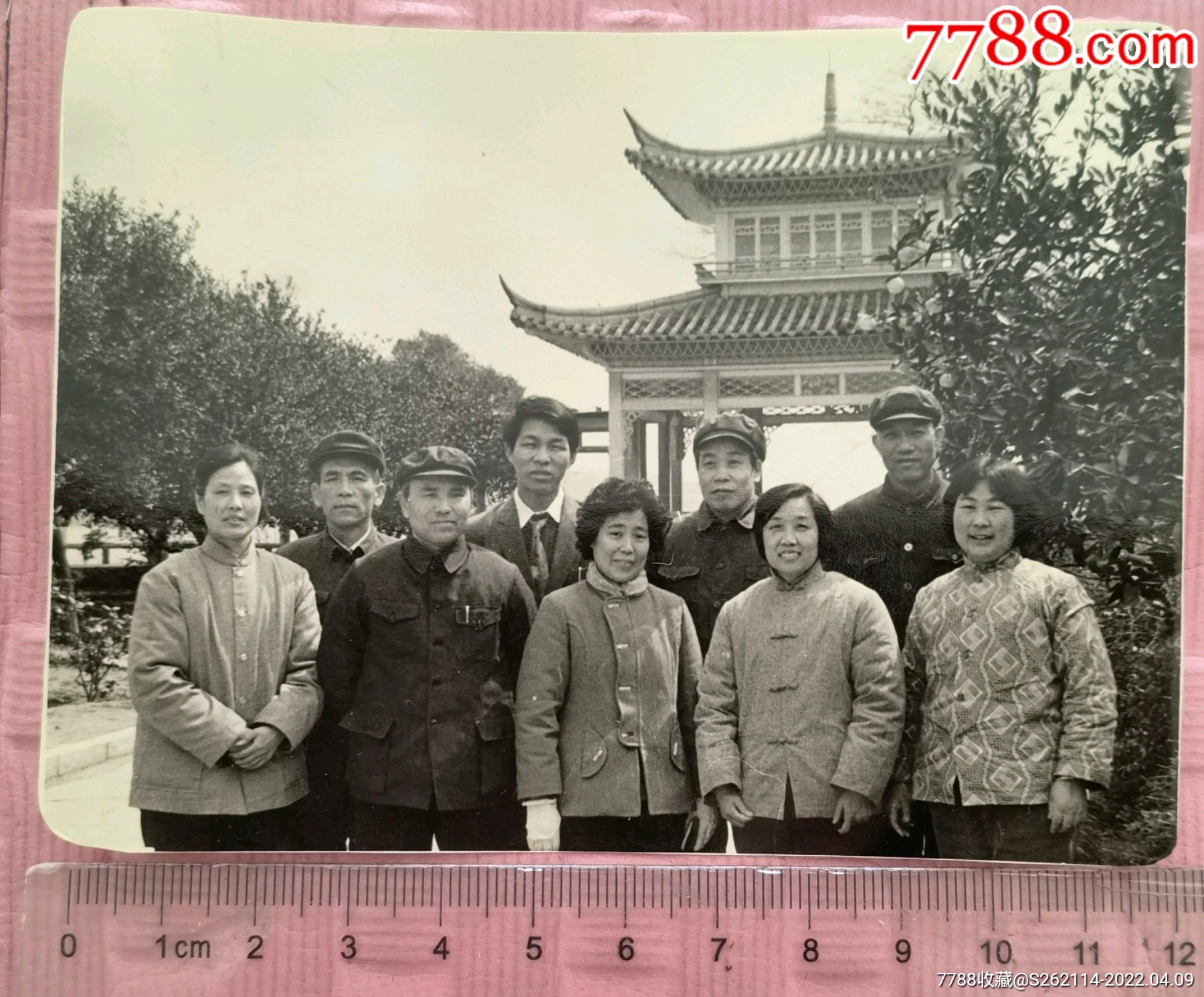 八十年代初湖南长沙桔子洲头老照片时代的记忆保存完好