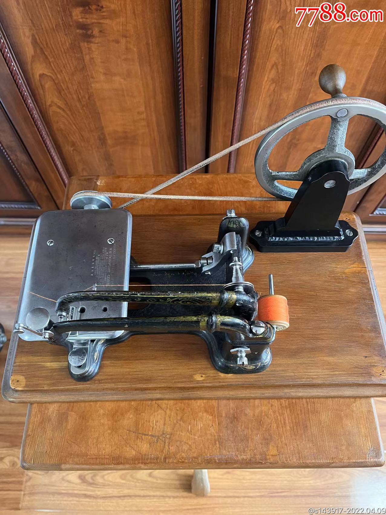 古董缝纫机西洋古董手摇缝纫机铸铁缝纫机