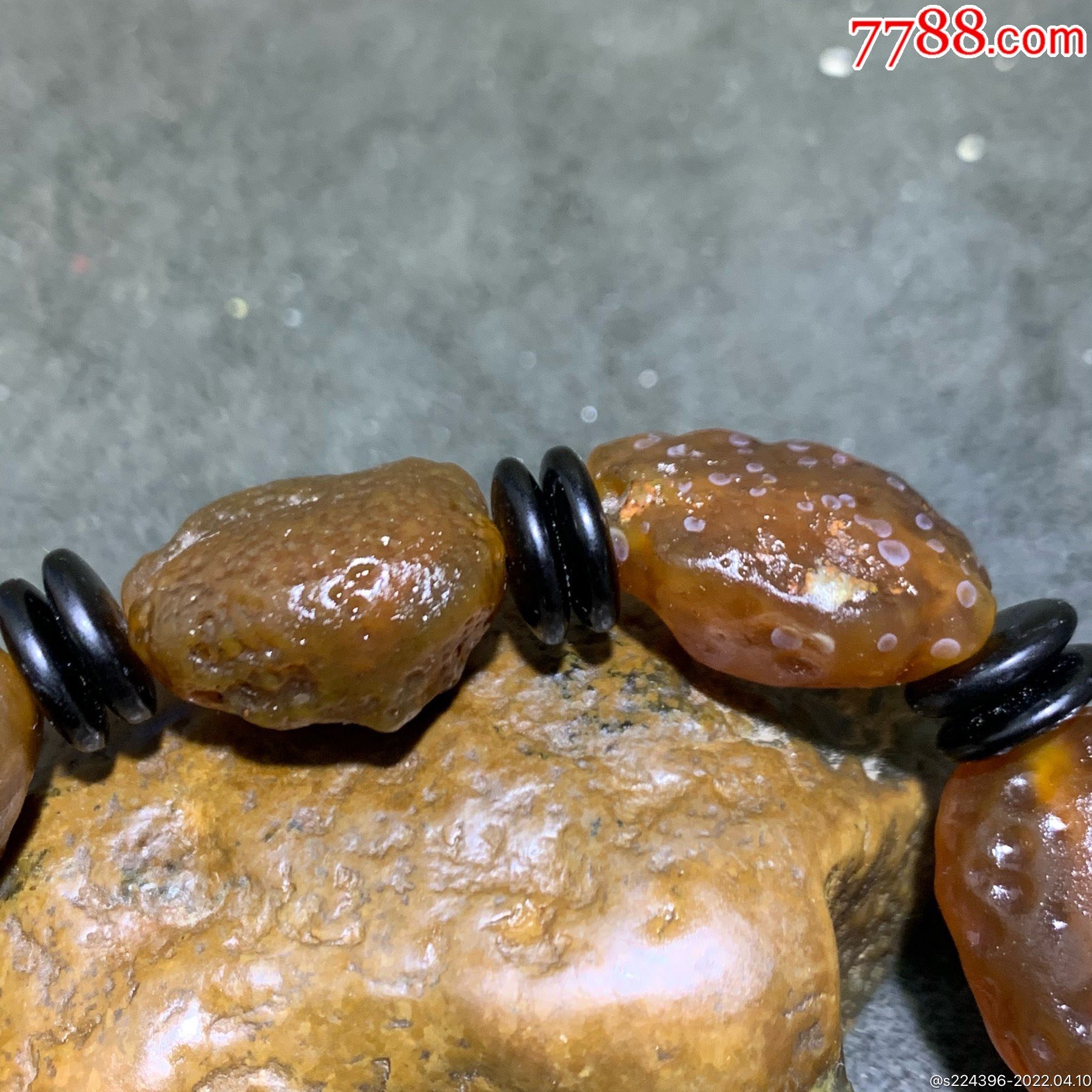 放一条福利精美天然戈壁酒红色玛瑙原石手串一条