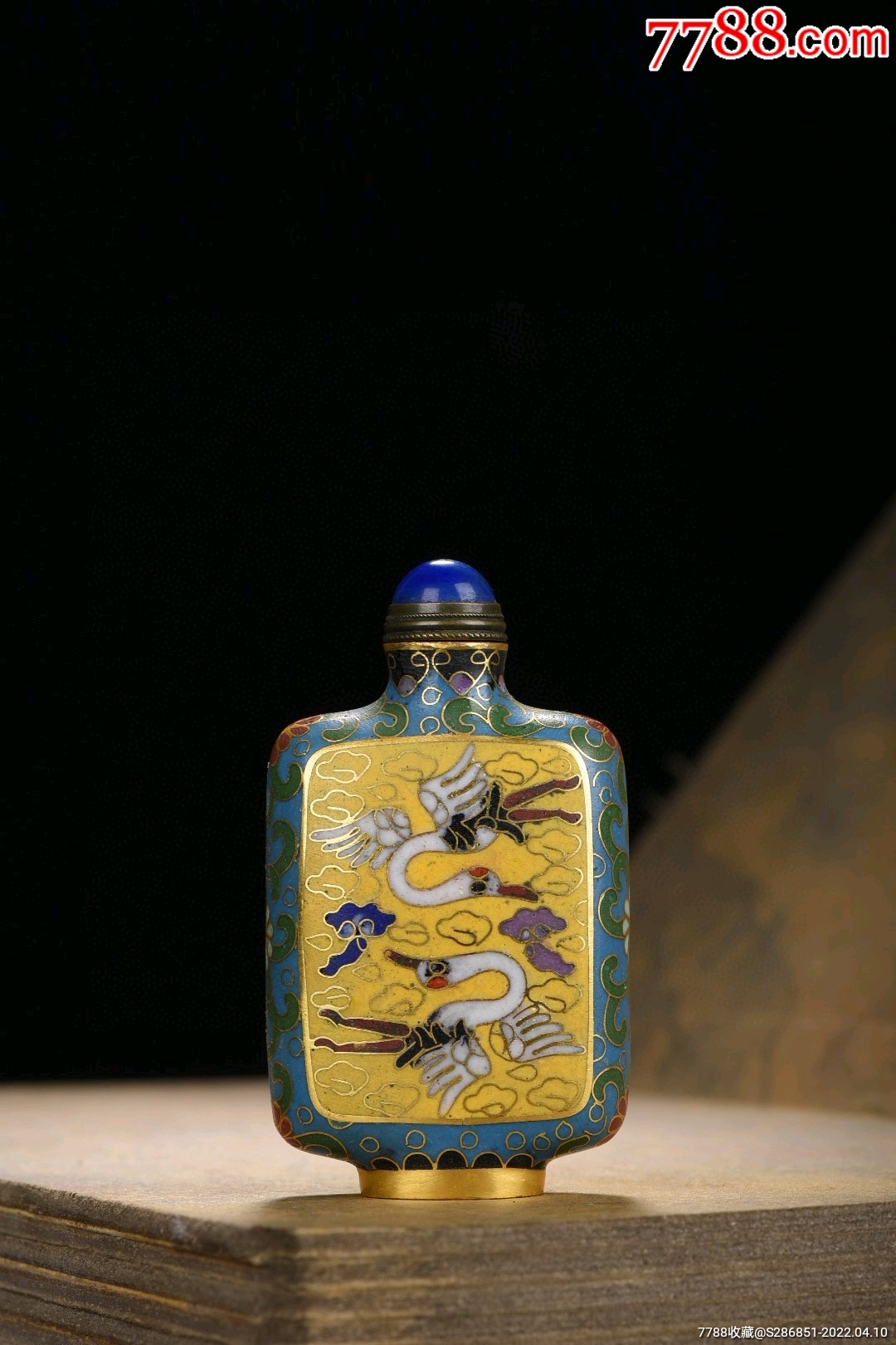 景泰蓝云鹤纹鼻烟壶不议价