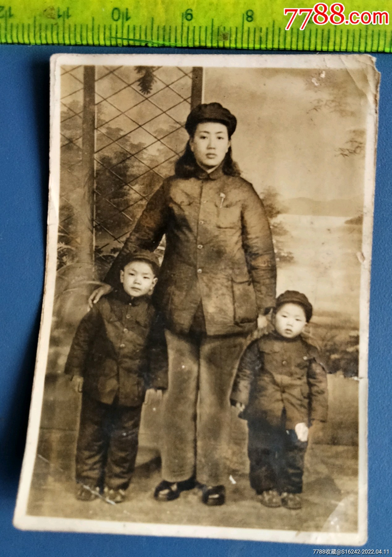 五十年代家庭合影-价格:18元-se86473886-老照片-零售-7788收藏__收藏