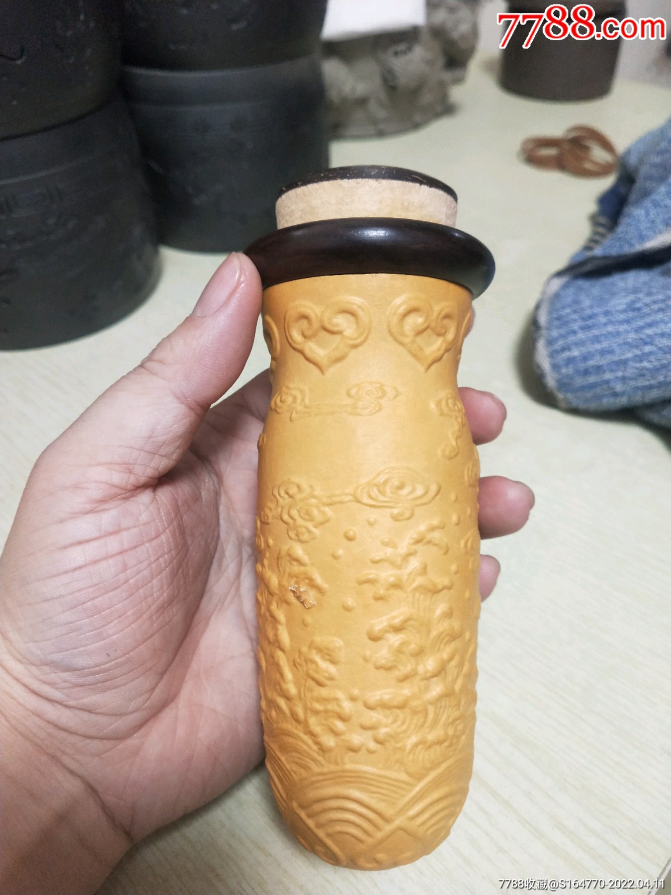 一把天津郝鸿仁,花模蝈蝈棒子葫芦,硬木口圈,椰壳七孔瓢盖,遐私略有
