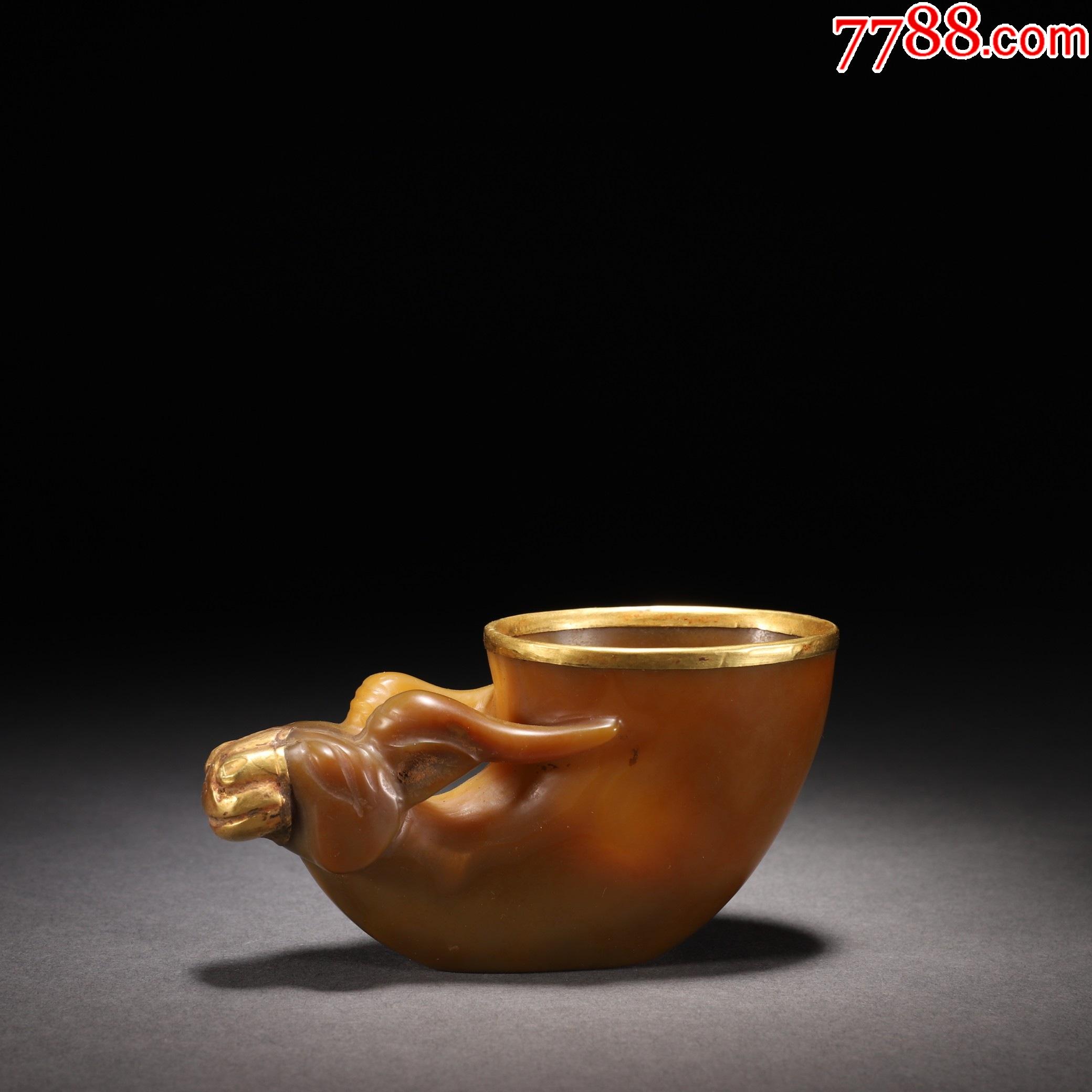 玛瑙包金羊首杯