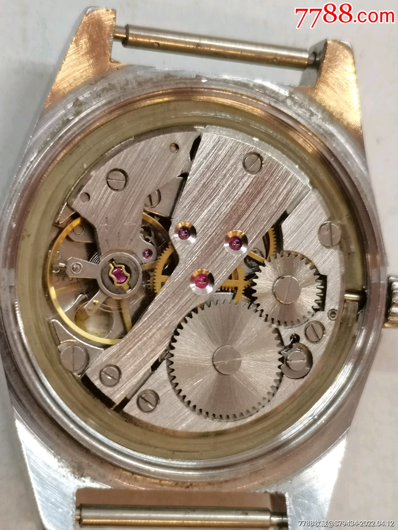 珍珠牌手表单历大连手表厂稀少具体看简介