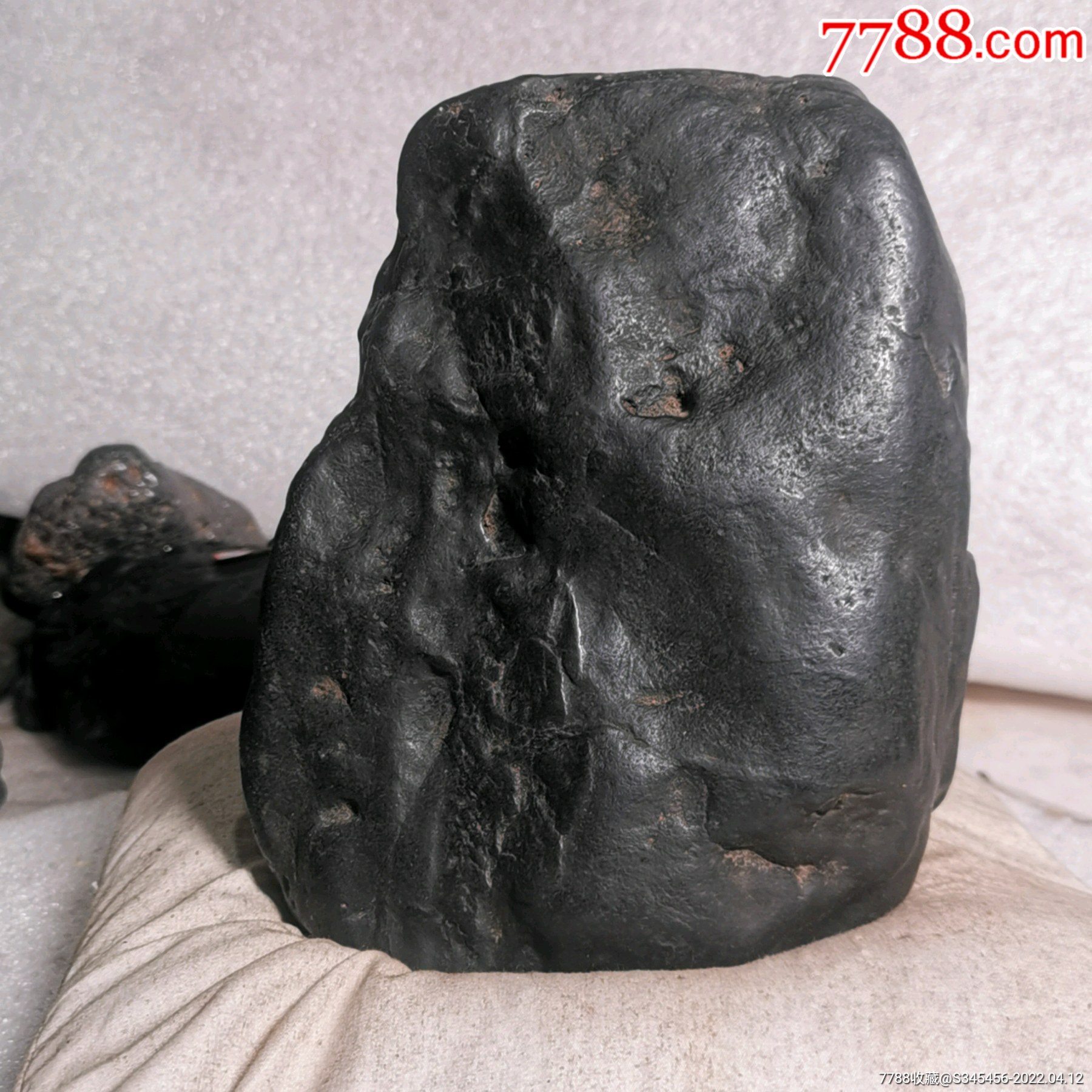 0次进行点评点评:0浏览量:备注:寻乌县志记载黄乡雨石石陨石原石纯