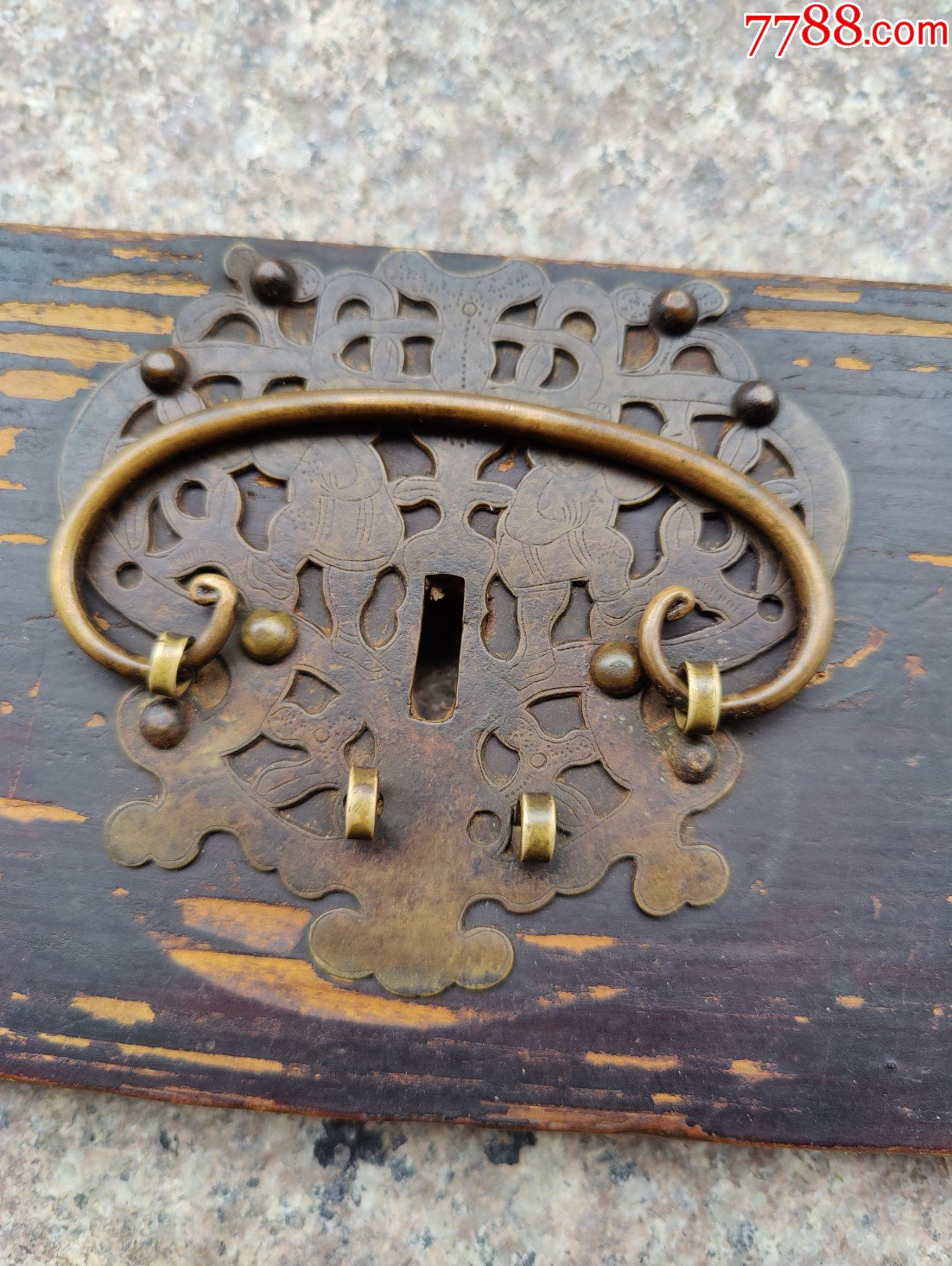 清代道光年老柜子抽屉铜拉手铜片雕刻婴儿缠枝莲老铜拉手